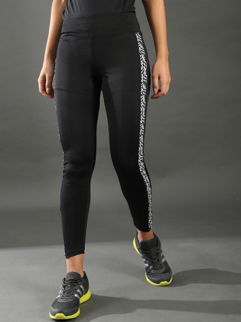 

Campus Sutra Women Black & White Solid Dry-Fit Tights