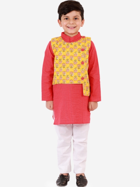 

KID1 Boys Yellow & Red Embroidered Kantha Work Pure Cotton Kurta with Pyjamas & Jacket
