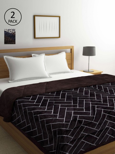 

KLOTTHE Brown & White Set of 2 Geometric Heavy Winter Double Bed Quilt