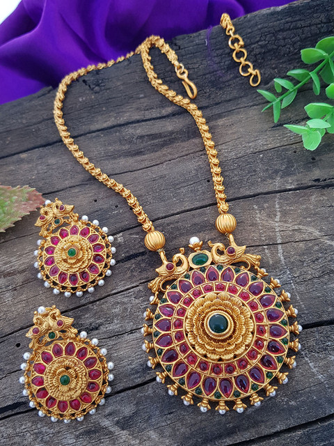 

GRIIHAM Gold-Plated Red & Green Studded Jewellery Set