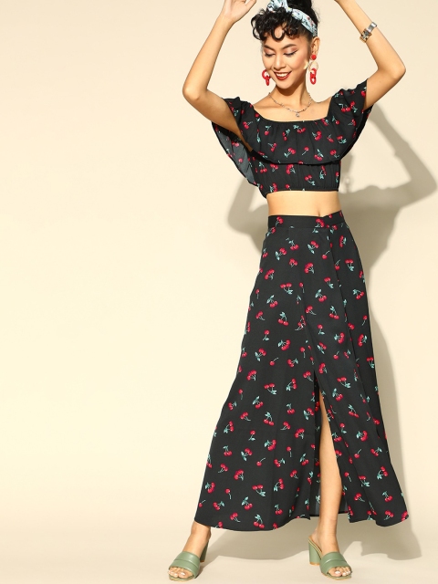 

Berrylush Women Stylish Black Printed Top with Skirt