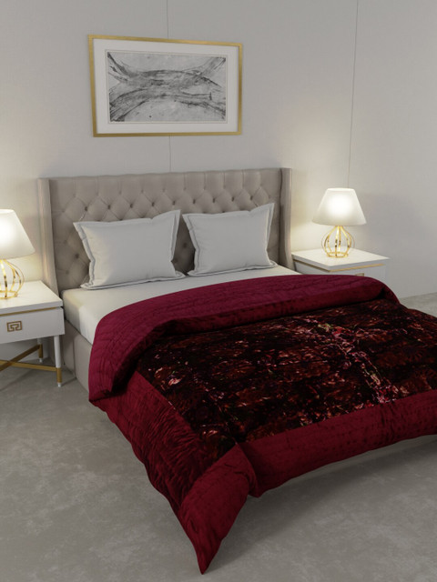 

JAIPUR FABRIC Red & Pink Floral Velvet Heavy Winter 600 GSM Double Bed Quilt