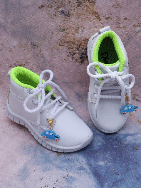 

DChica Boys White Solid Sneakers
