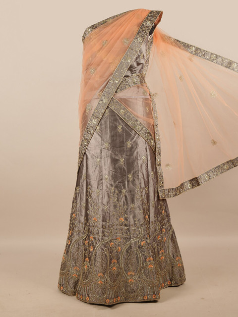 

Pothys Women Grey & Peach Ethnic Motifs Embroidered Half & Half Saree