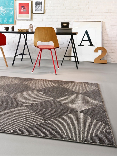 

DDecor Grey Geometric Medium Rug Carpet