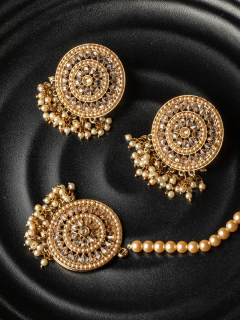 

Priyaasi Gold-Plated White Stone-Studded & Beaded Jewellery Set