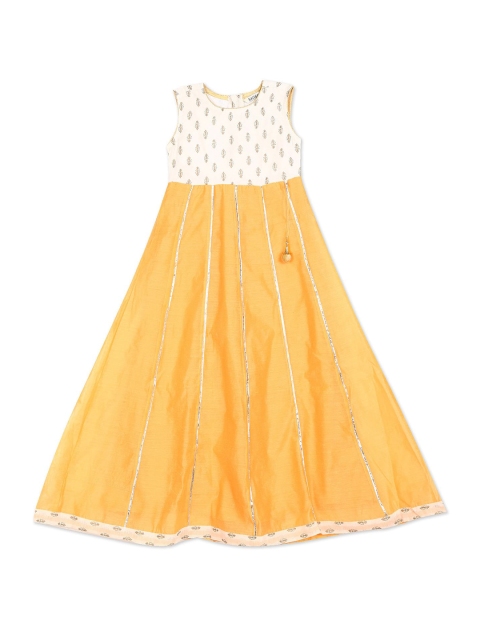 

Karigari Yellow & White Printed Dress