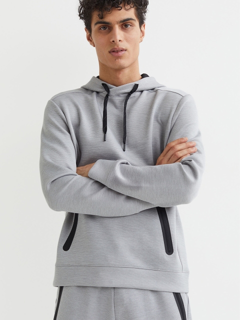 

H&M Men Grey Solid Regular Fit Sports Top