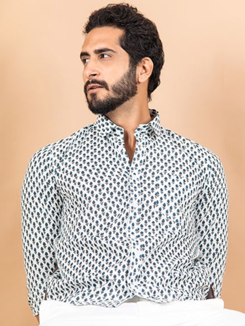 

Tistabene Men White & Black Smart Jaipuri Printed Cotton Casual Shirt