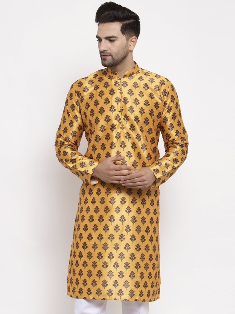 

Jompers Men Mustard Yellow & Maroon Ethnic Motifs Digital Print Kurta