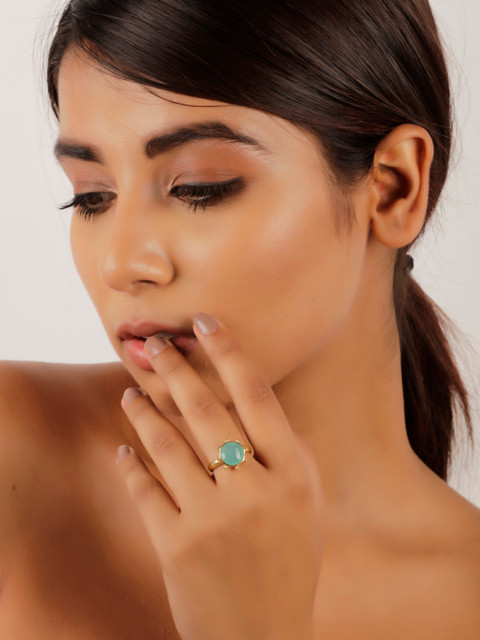 

STILSKII Gold-Plated & Green Aquamarine Stone Studded Finger Ring