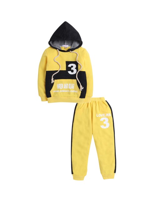 

Hopscotch Boys Yellow & Black Printed Sweatshirt with Trousers