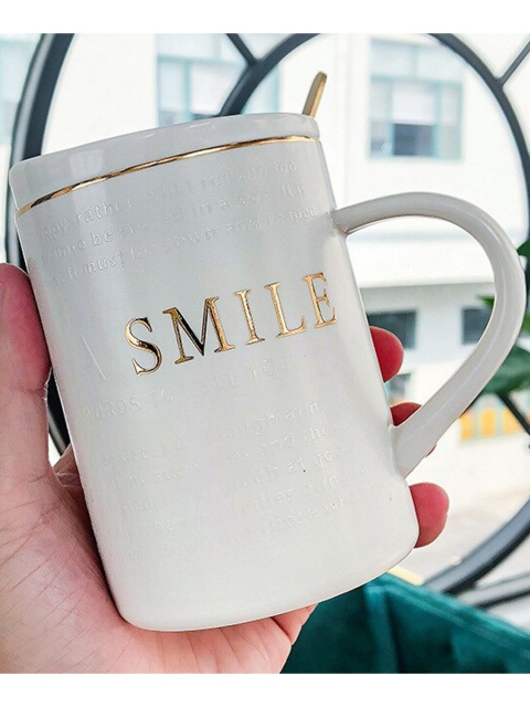 

BonZeaL White & Gold-Toned 3D Ceramic Printed Gold Lettering Smile Mug