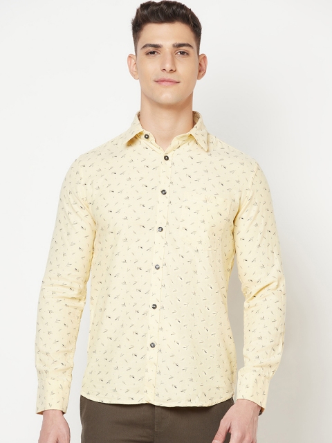 

Crimsoune Club Men Yellow Slim Fit Printed Pure Cotton Casual Shirt