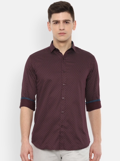 

V Dot Men Maroon Slim Fit Printed Casual Shirt