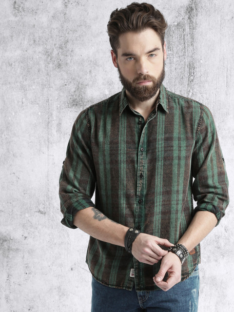 

Roadster Men Green & Brown Rugged Washed Checked Casual Shirt