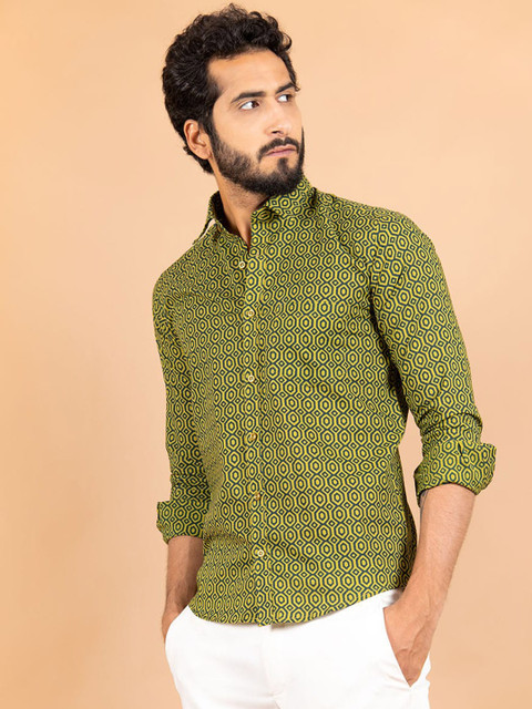 

Tistabene Men Green Printed Cotton Casual Shirt