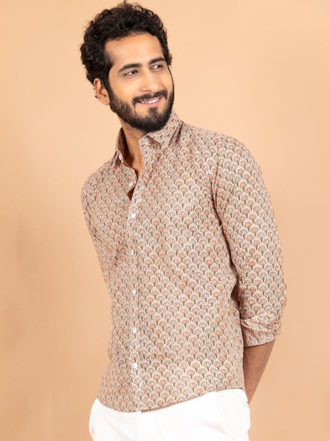 

Tistabene Men Khaki Printed Casual Shirt