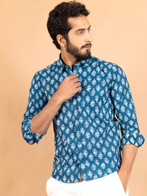 

Tistabene Men Blue Jaipuri Printed Cotton Casual Shirt