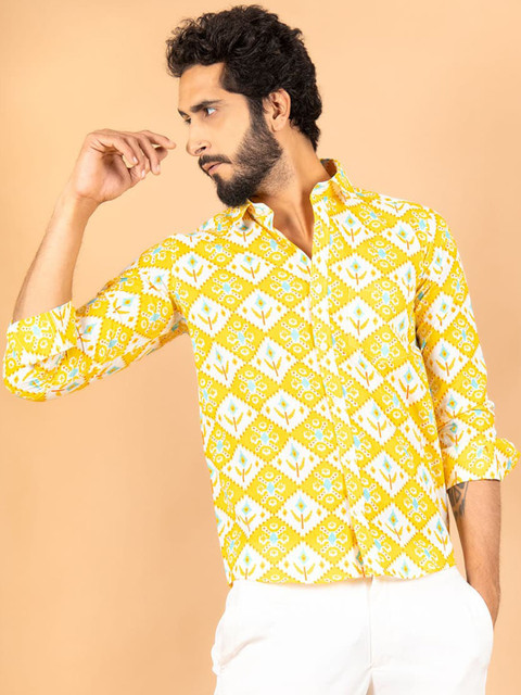 

Tistabene Men Yellow Printed Casual Shirt