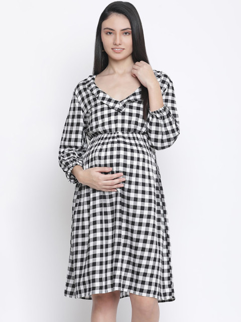 

Oxolloxo Women Black & White Checked Satin Maternity Dress