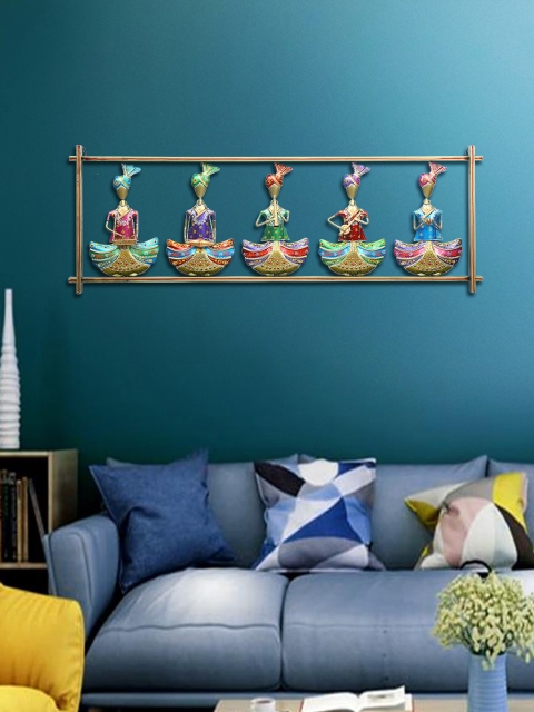 Aapno Rajasthan Gold-Toned & Red Vibrant 5 Sardar Wall Decor
