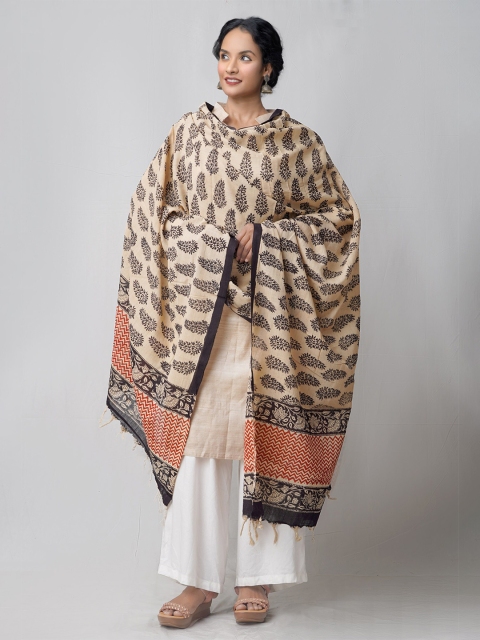 

Unnati Silks Beige & Red Pure Cotton Ethnic Motifs Block Print Dupatta