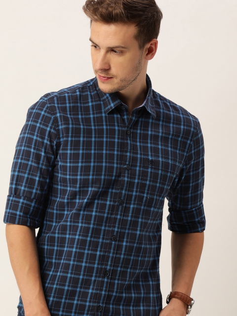 

PETER ENGLAND UNIVERSITY Men Navy Blue & Blue Super Slim Fit Checked Casual Shirt