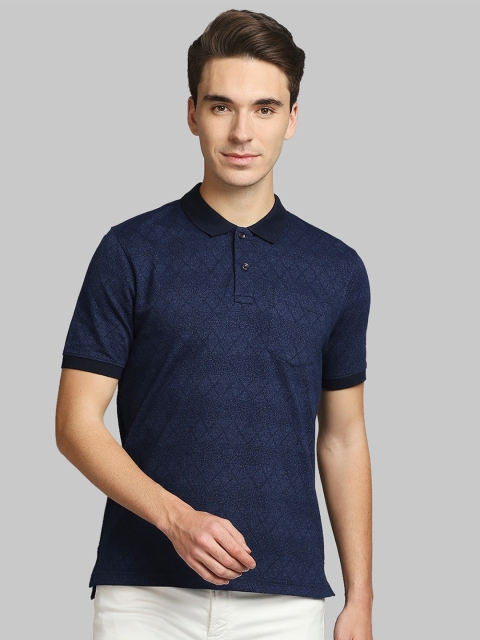 

Parx Men Blue Henley Neck Pockets T-shirt