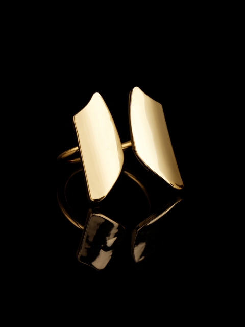

AMI Gold-Plated Adjustable Finger Ring