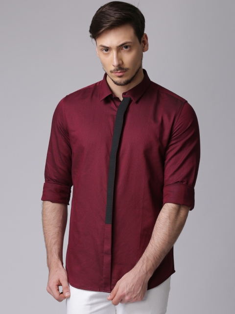 

True Blue Men Maroon Casual Shirt