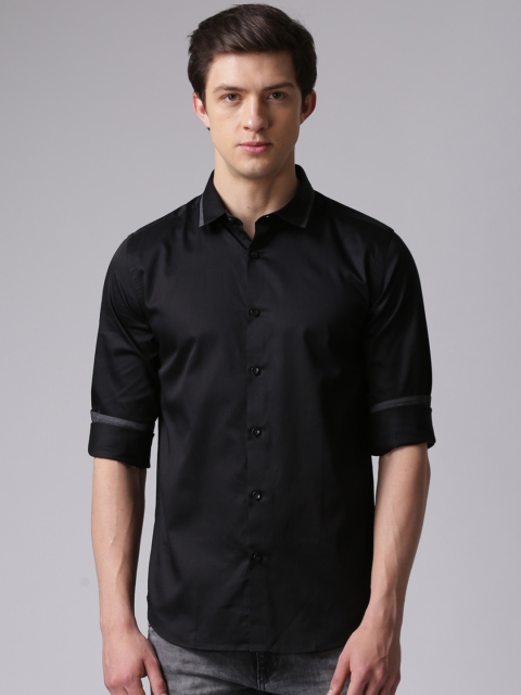 

True Blue Men Burgundy Solid Casual Shirt