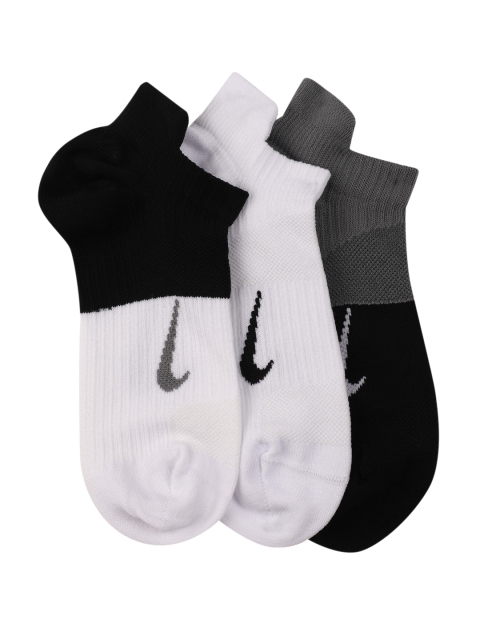 

Nike Women Everyday Plus Set of 3 Lightweight Training No-Show Socks, Black