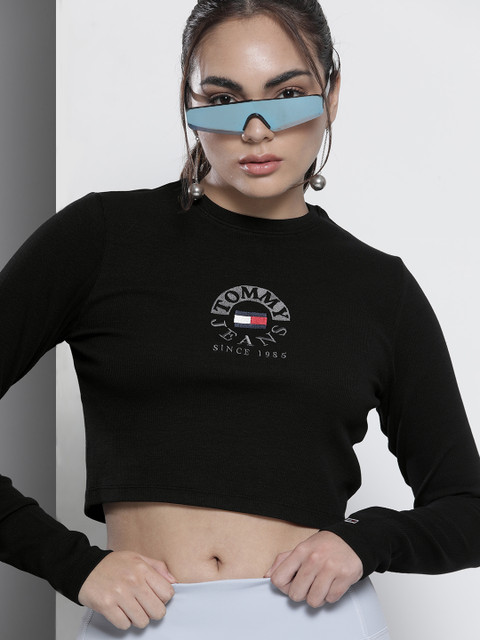 

Tommy Hilfiger Women Black Brand Logo Printed T-shirt
