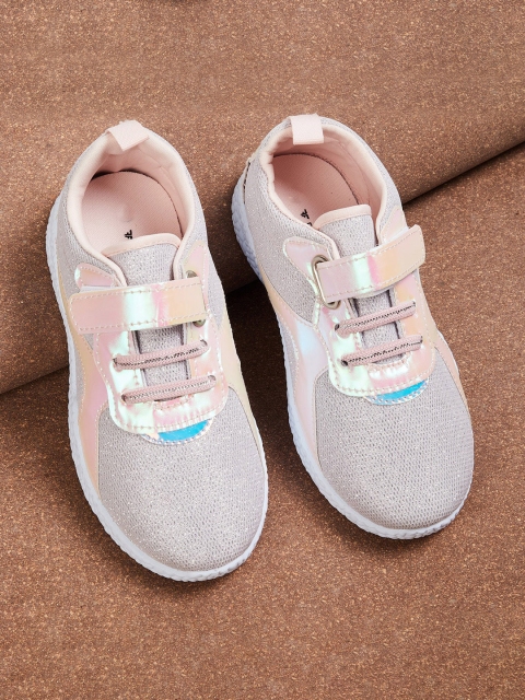 

Fame Forever by Lifestyle Girls Pink Woven Design Sneakers
