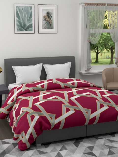 

BIANCA Magenta & Grey Geometric Microfiber AC Room 120 GSM Double Bed Comforter