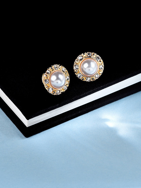 

Accessorize London Off White Pearl & Studded Circular Stud Earrings