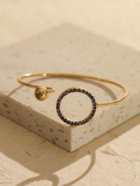 

Pipa Bella Women Brass Gold-Plated Valencia Minimal Bangle-Style Bracelet