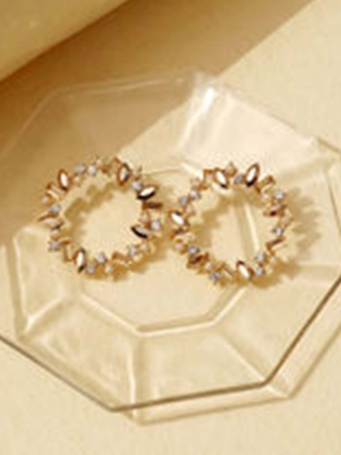 

Pipa Bella Beige Circular Studs Earrings