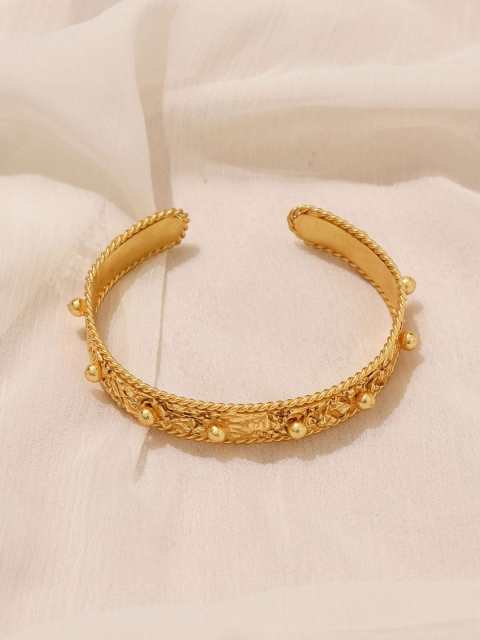 

Pipa Bella Women Gold-Toned Brass Gold-Plated Bangle-Style Bracelet