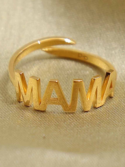 

Pipa Bella Gold-Plated Mama Typography Adjustable Finger Ring