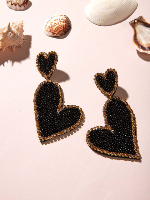 

Pipa Bella Black & Gold-Toned Heart Shaped Drop Earrings