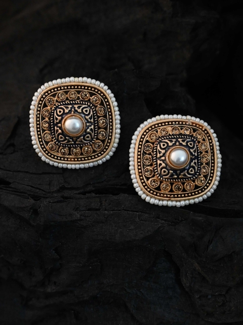

justpeachy White & Gold-Toned Geometric Studs Earrings