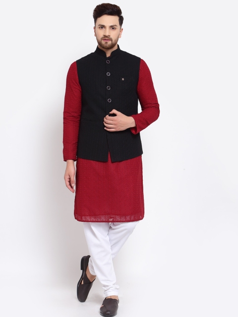 

MOHANLAL SONS Men Maroon & White Embroidered Chikankari Kurta with Pyjamas & Nehru Jacket