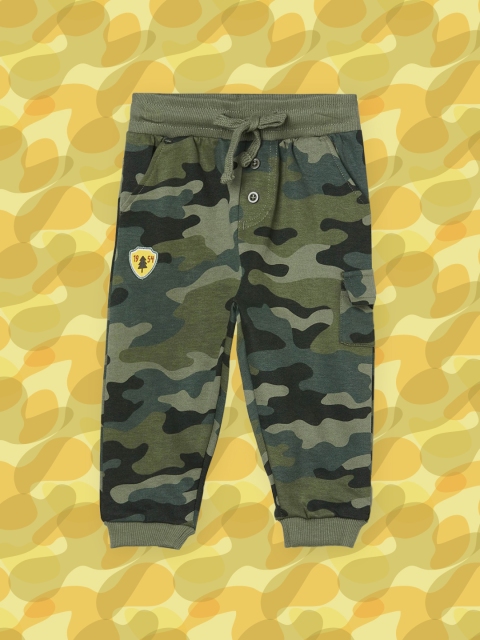 

max Boys Green & Black Camouflage Printed Cotton Joggers