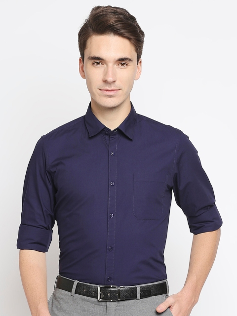 

Solemio Men Navy Blue Semiformal Shirt