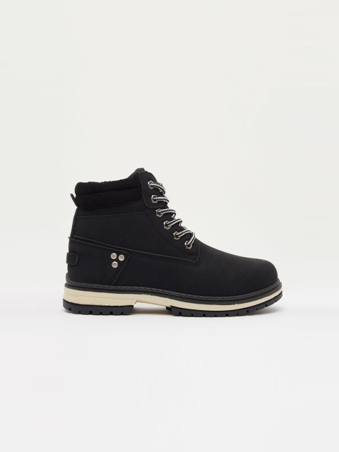 

shoexpress Boys Black Flat Boots