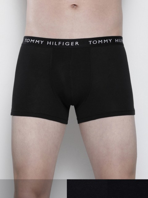 

Tommy Hilfiger Men Pack of Three Black Solid Trunks