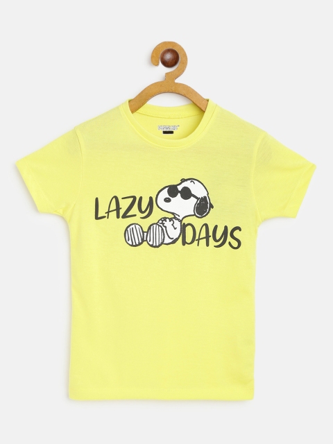 

Eteenz Girls Yellow & Black Cotton Snoopy Printed T-shirt