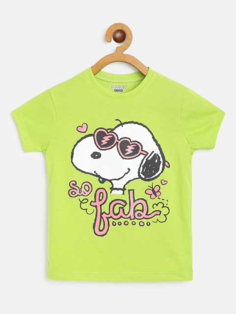 

Eteenz Girls Green & White Snoopy Printed Cotton T-shirt